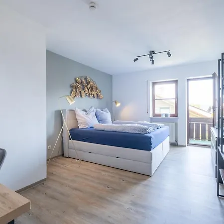 Gemuetliches Wohlfuehl-Apartment Mit Perfektem Seeblick Diessen am Ammersee Exterior photo